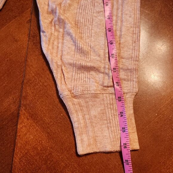 Band Of The Free Ribbed 3/4 Sleeve Mock Neck Lightweight Sweater, Medium, Tan - Picture 5 of 8